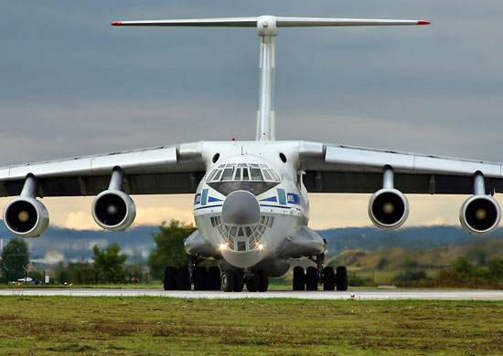 Оренбургские авиаторы доставили автоэскорт Путина в Крымск